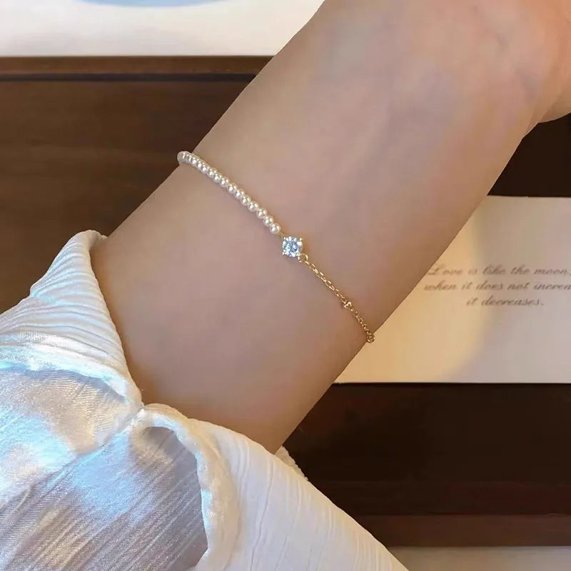 Bracelet For Women Simple Elegant High-End Sensation Minority Design Hand Jewelry Geometric Pattern Alloy