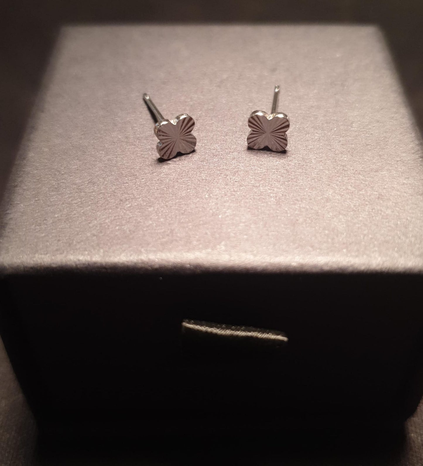 Shiny Star Shape Flower Copper Artificial Diamond 14K Gold Plated 16K Gold Plated Ear Studs (Copy)