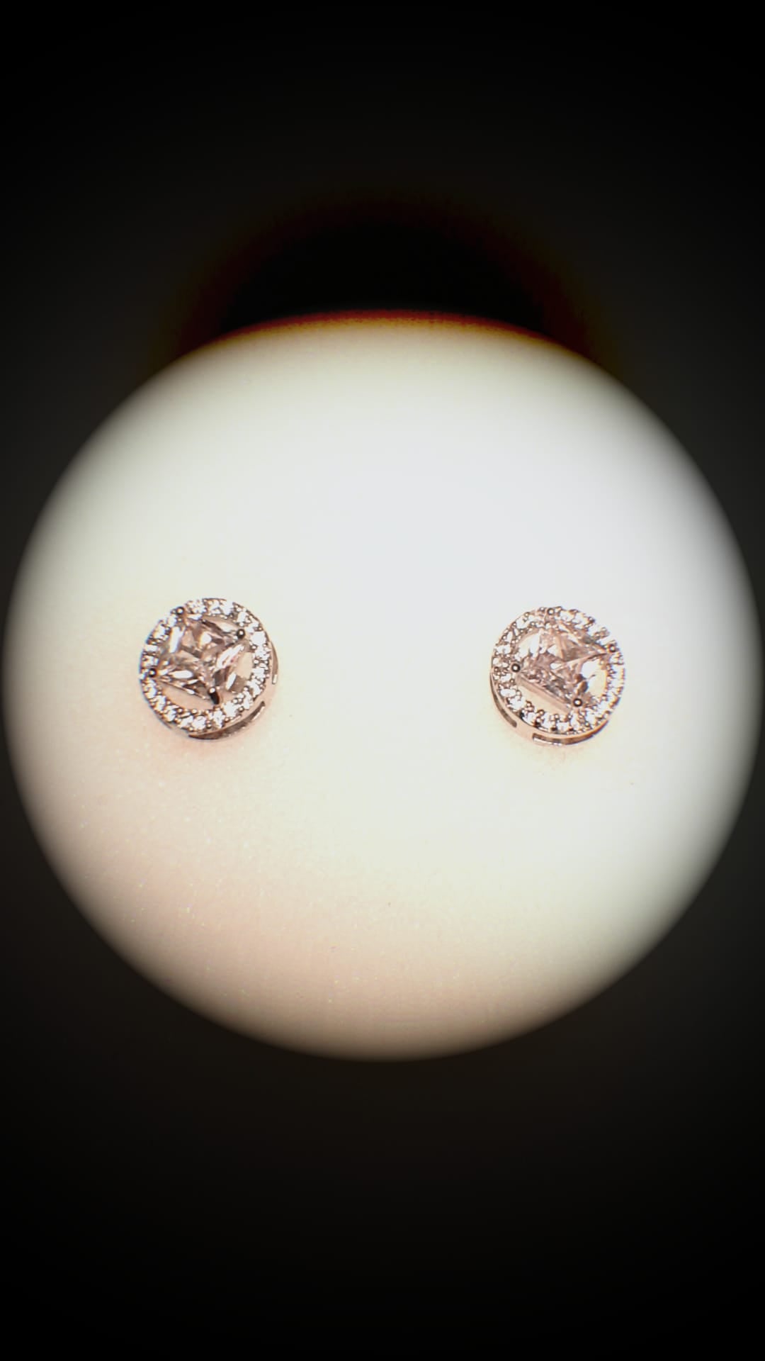 Shiny Round Shape Flower Copper Artificial Diamond 14K Gold Plated 16K Gold Plated Ear Studs