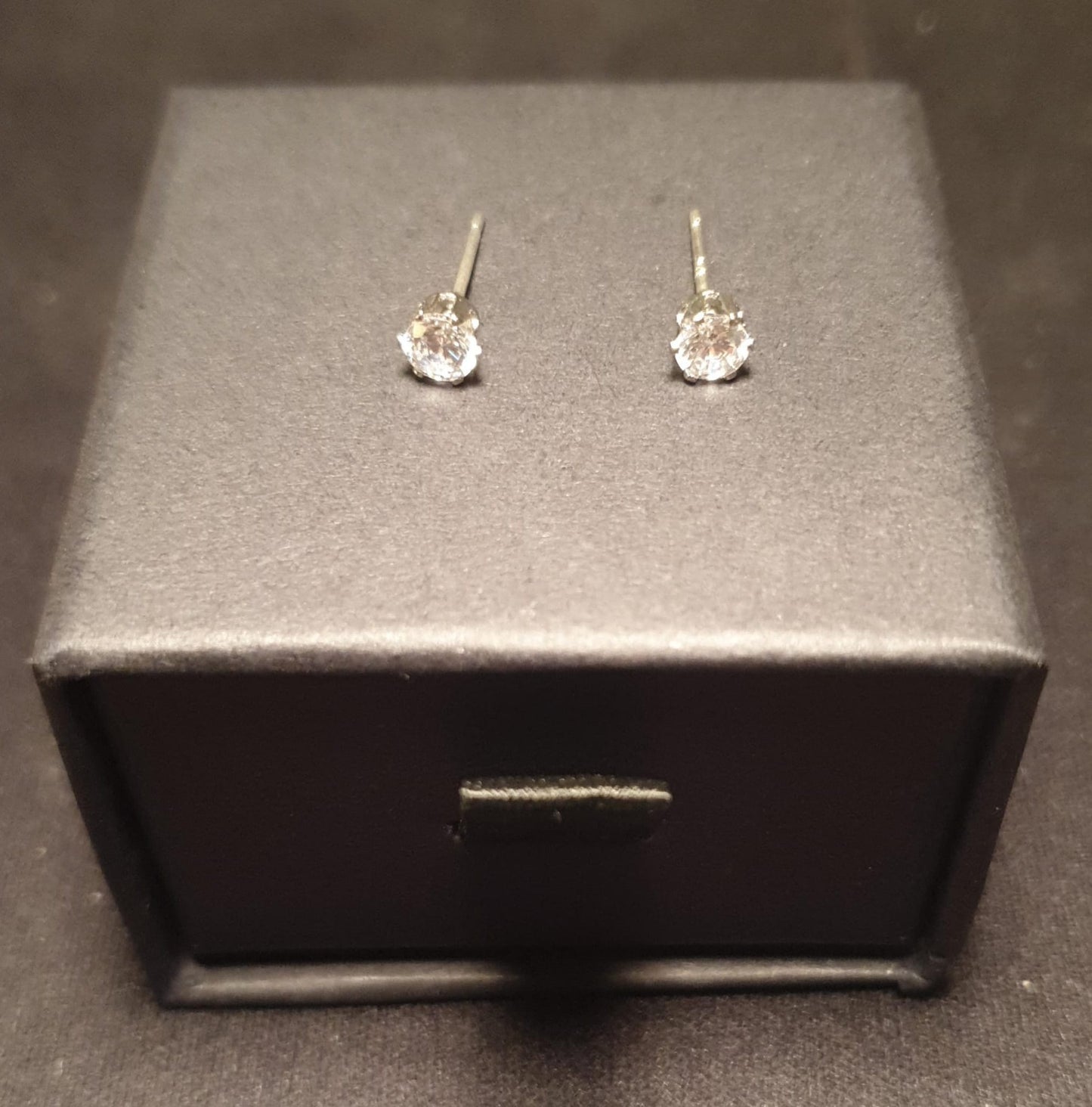 Shiny Shape Flower Copper Artificial Diamond 14K Gold Plated 16K Gold Plated Ear Studs