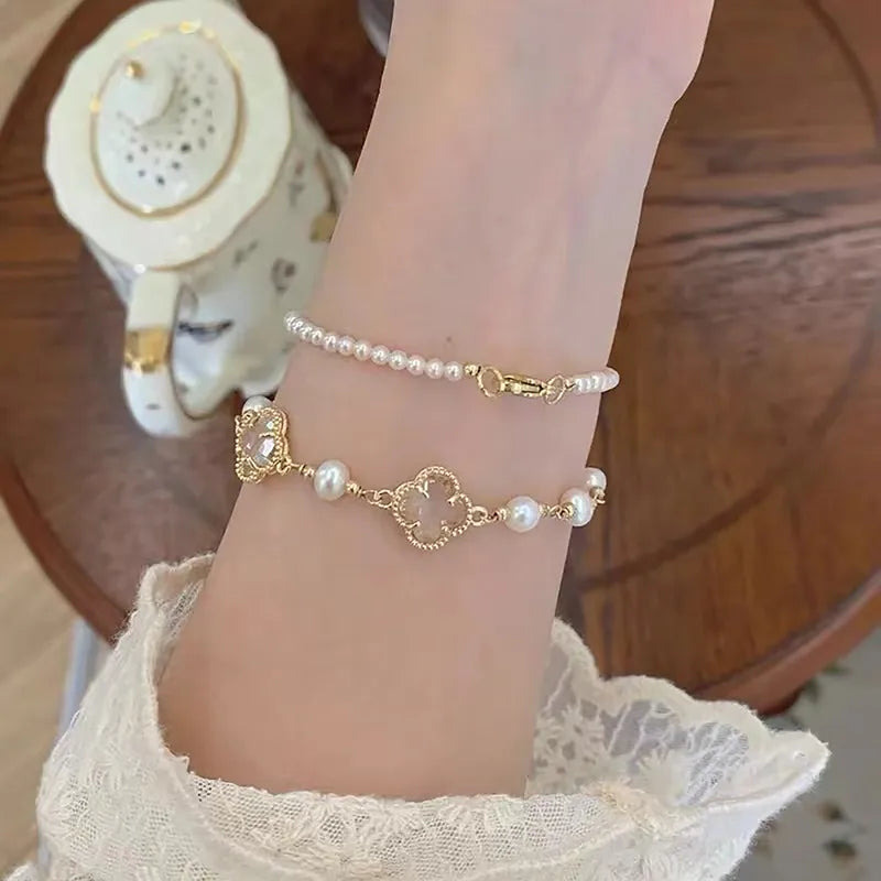 New Retro Elegant Four-leaf Clover Pearl Bracelet Women's Korean-style