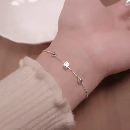 Bracelet For Women Simple Elegant High-End Sensation Minority Design Hand Jewelry Geometric Pattern Alloy