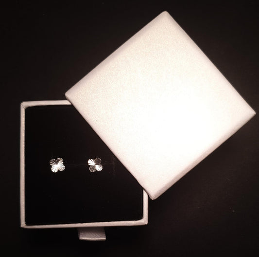 Shiny Star Shape Flower Copper Artificial Diamond 14K Gold Plated 16K Gold Plated Ear Studs (Copy)