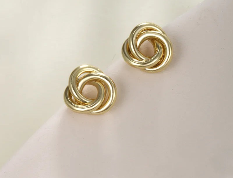 Simple Style Geometric Round Inlay Copper Artificial Gemstones 18K Gold Plated Ear Studs